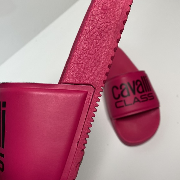 Roberto Cavalli pink slide - Picture 2 of 4